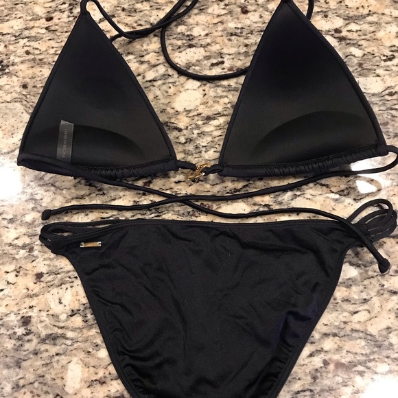 Victoria Secret Bikini - Picture 2 of 4